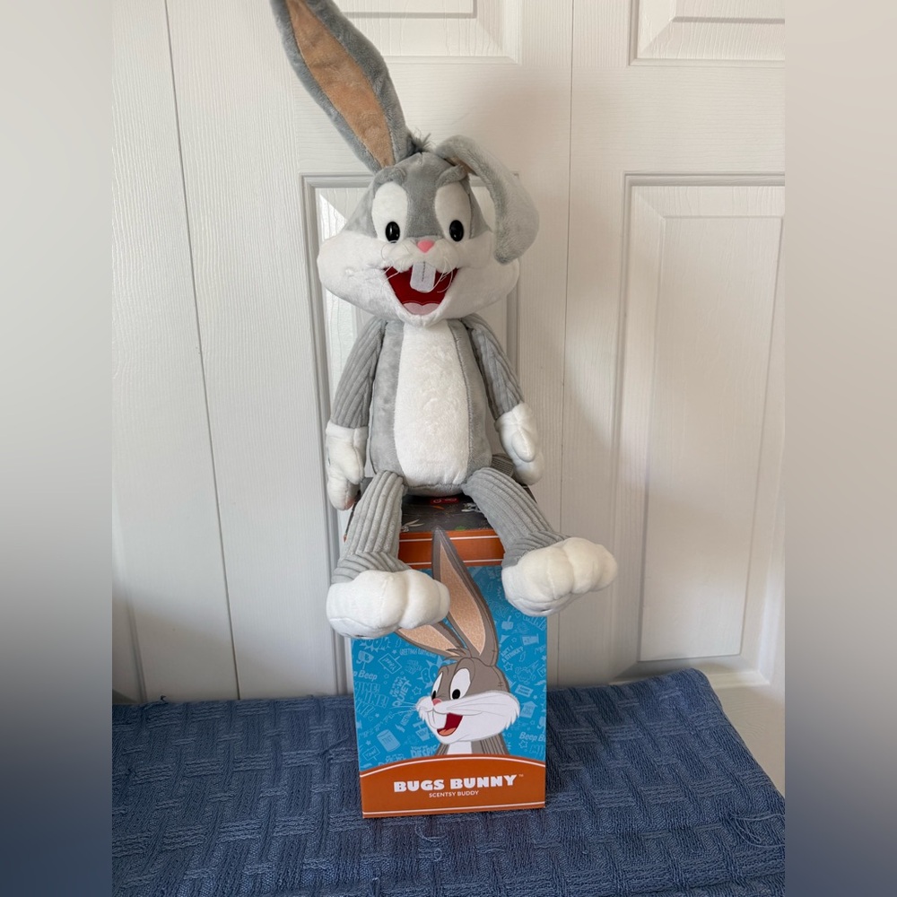 Scentsy buddy-Looney Tunes series Bugs Bunny